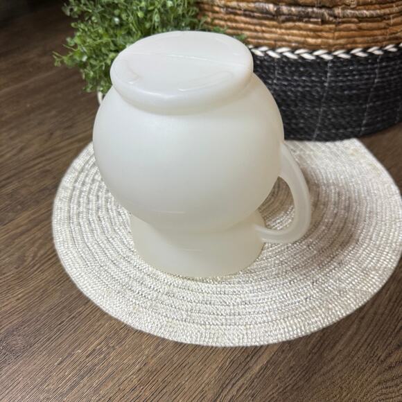 Vintage KOOLAID KOOL AID MAN Smiling Face White 2 Qt Pitcher 1980s EUC - Picture 7 of 14